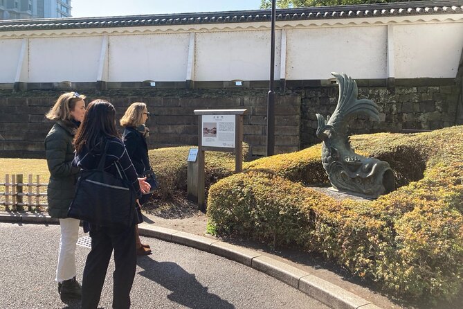 Tokyo Private Tour! Edo Castle & Imperial Palace East Gardens - Who should book this private palace tour?