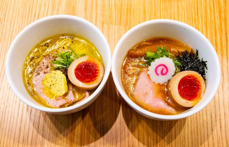 Tokyo: Ramen Tasting Tour with 6 Mini Bowls of Ramen - Why six mini bowls work better than one full bowl
