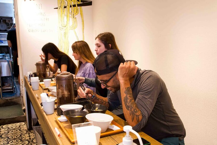 Tokyo: Ramen Tasting Tour with 6 Mini Bowls of Ramen - Practical tips before you go