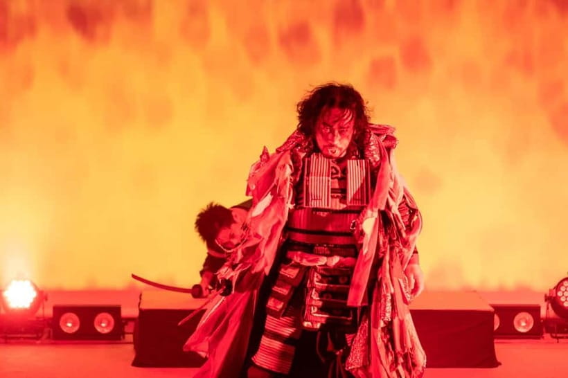 Tokyo: Samurai Entertainment Night Show in Kanda Shrine - The shrine and the theater work well together