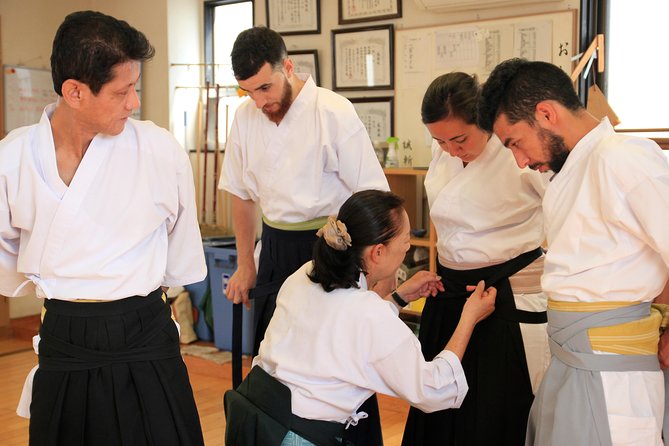 Tokyo:Samurai sword and archery class from a samurai descendant - Target cutting: harder than it looks