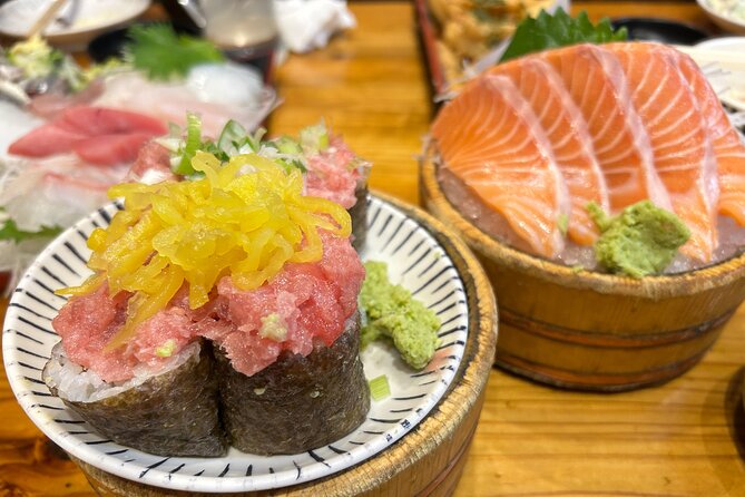 Tokyo: Shinjuku Bar Hopping & Night Walking Tour - Key points to know before booking