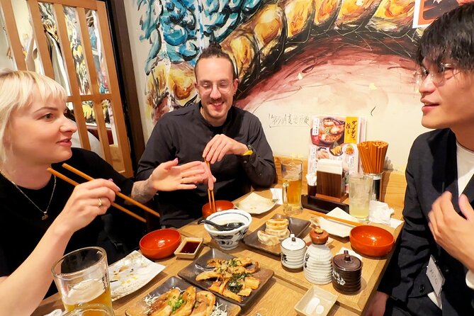 Tokyo: Shinjuku Bar Hopping & Night Walking Tour - The guide can make or break the night