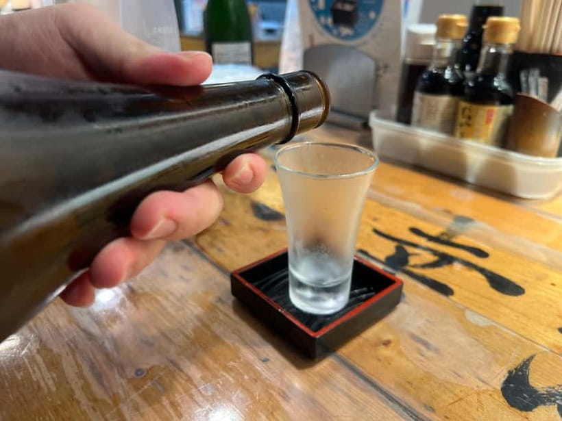 Tokyo: Shinjuku Food Tour (15 Dishes and 4 Eateries) - Golden Gai: tiny bars and a fascinating detour
