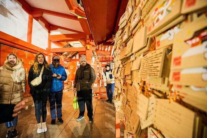 Tokyo: Shinjuku Historical Walking Tour & Secret Backstreets - Omoide Yokocho and old Shinjuku