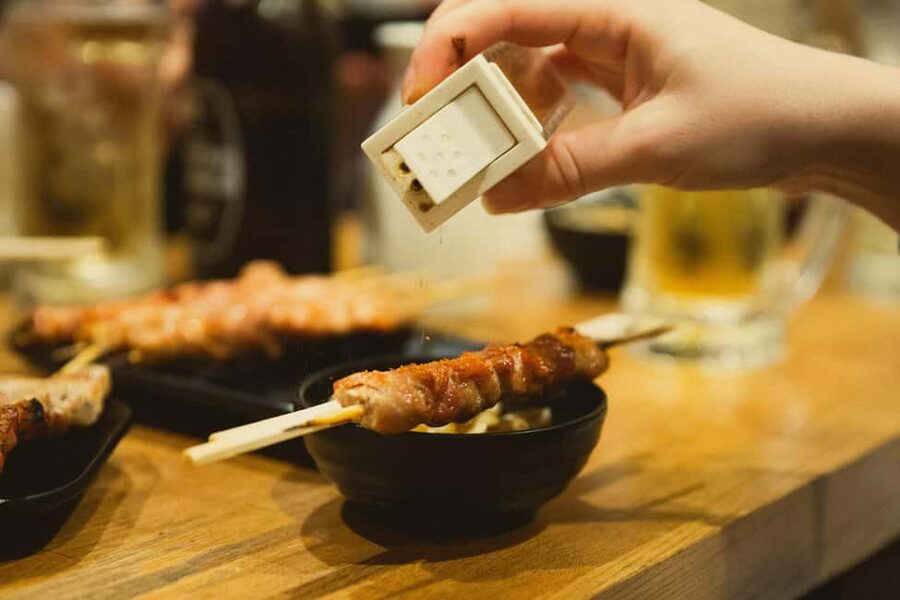 Tokyo: Shinjuku Izakaya and Golden Gai Bar Hopping Tour (2h) - Why Shinjuku Works So Well After Dark