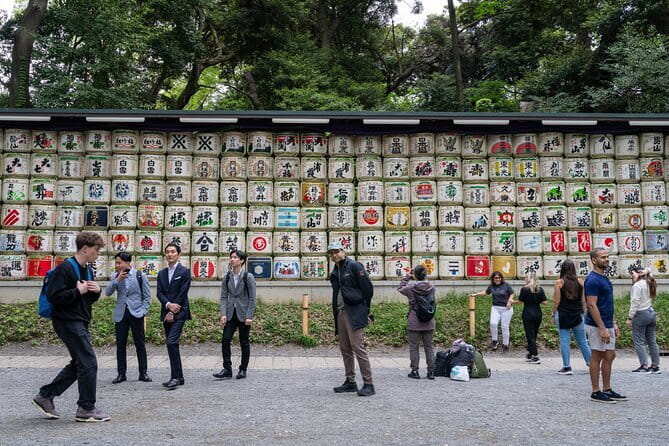 Tokyo Small Group Tour with Guide - Meiji Jingu, a quieter Shinto pause