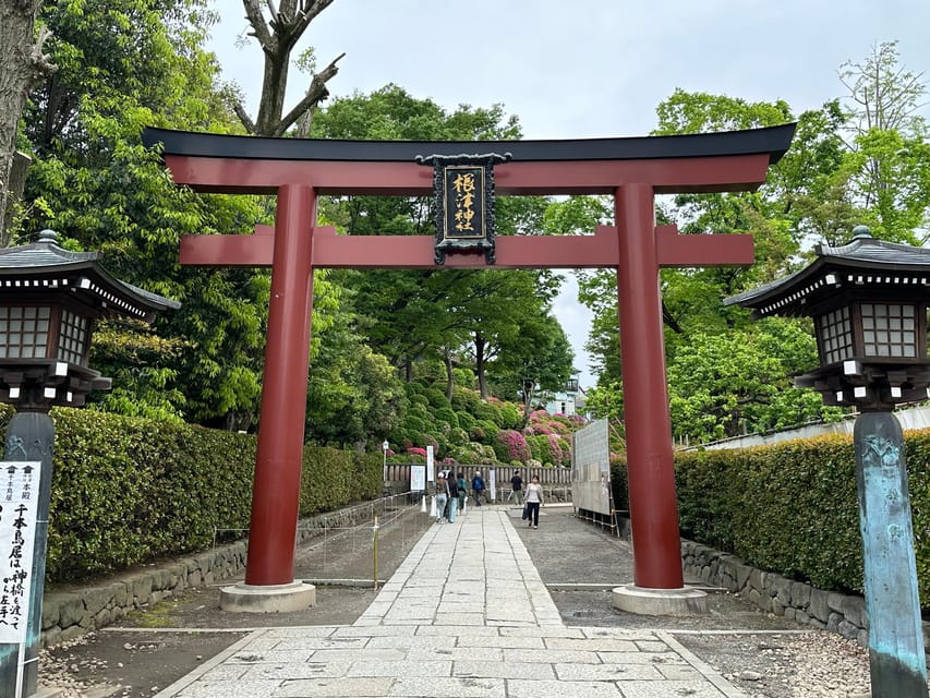 Tokyo:Stroll in Old traditional culture towns~Yanaka & Nezu - Yoshida Liquor Store and the old local shop tradition
