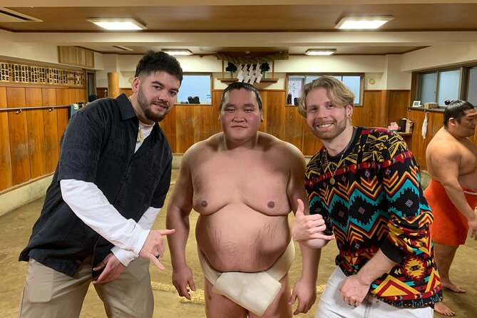 Tokyo Sumo Morning Training/ Sumo Practice with Wrestlers - Meeting in Sumida and walking to the stable
