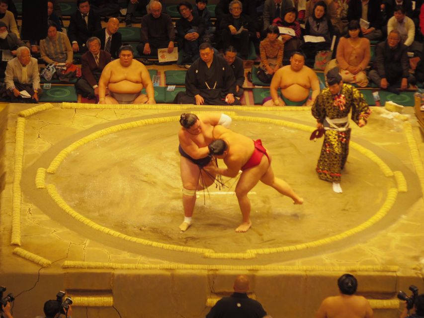 Tokyo: Sumo Tournament Tour with Chair Seat Tickets - Lunch, snacks, and the sumo fan kit