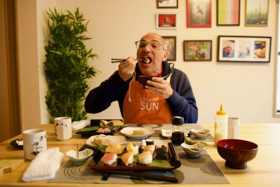 Tokyo: Sushi Making Class - A local-style cooking afternoon in Shinjuku