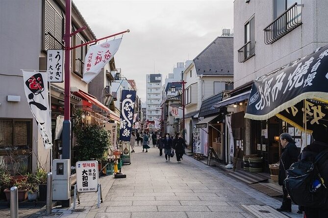 Tokyo Time Machine: Exploring Old School Monzen-Nakacho - What your guide adds to the experience
