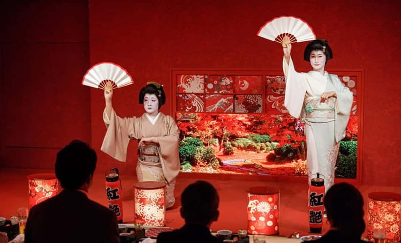 Tokyo: Traditional Geisha Experience Show & Japanese Dinner - Why the zashiki room changes the mood