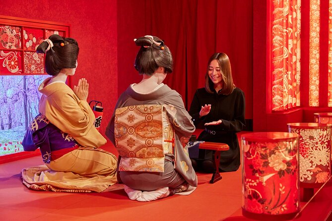 Tokyo Traditional Geisha Show and Japanese Fine Dining Experience - The dance performance is the heart of the experience