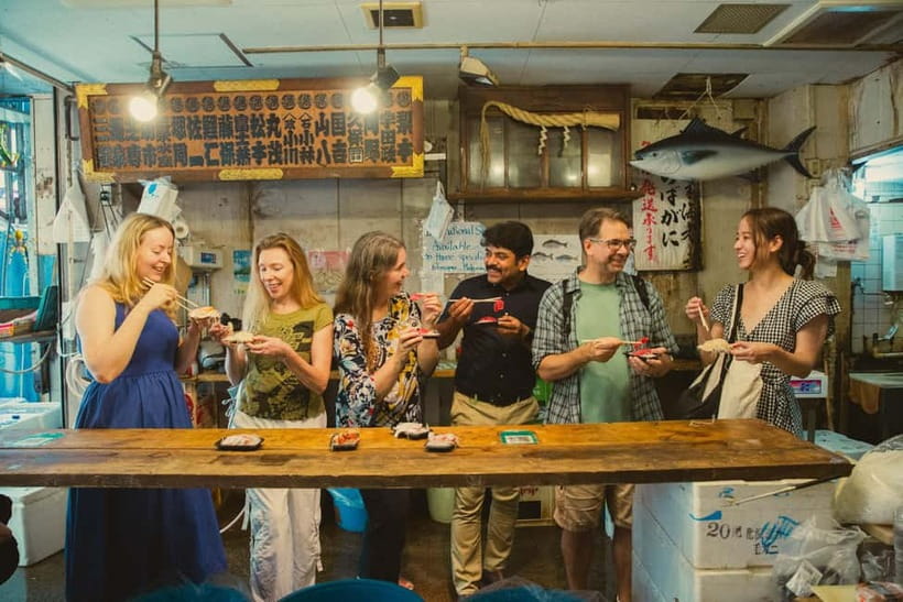 Tokyo: Tsukiji Fish Market Culture Tour with Sashimi Tasting - Following the Backstreets for 90 Minutes