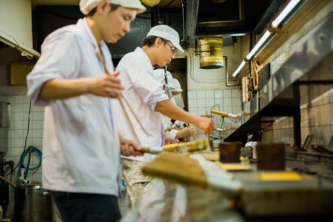 Tokyo : Tsukiji Fish Market Tour with Fresh Sashimi Tasting - Why Tsukiji Outer Market Works Best With a Guide