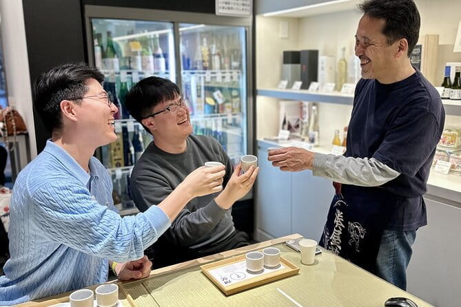 Tokyo Ueno Food Tour Sushi Ramen and Local Favorites - Izakaya seating and the social side of dinner