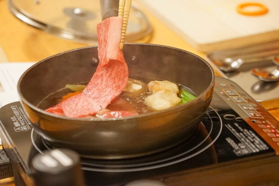 Tokyo: Wagyu and 7 Japanese Dishes Cooking Class - Rolling omelette and working with tofu