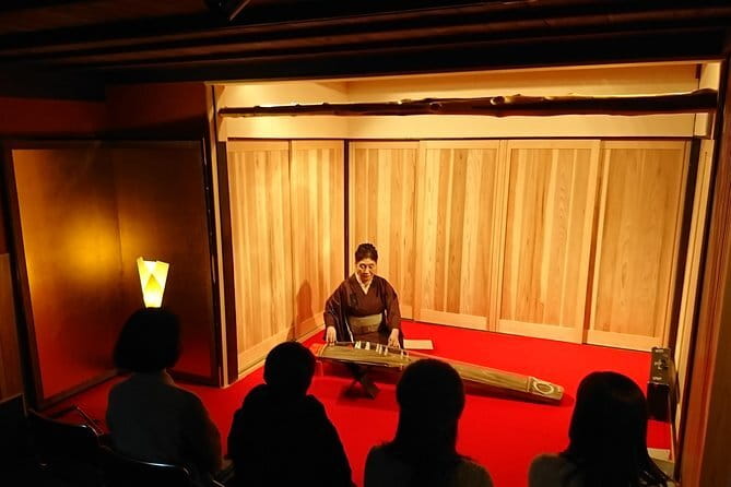 Traditional Japanese Music show & Experience Tour in Kyoto - The 25-minute hands-on session