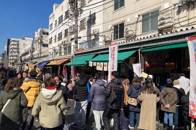 Tsukiji Fish Market Culture Walking and Food Tour - The guide makes or breaks the food stops