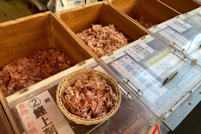 Tsukiji Fish Market Culture Walking and Food Tour - Who will enjoy this three-hour walk
