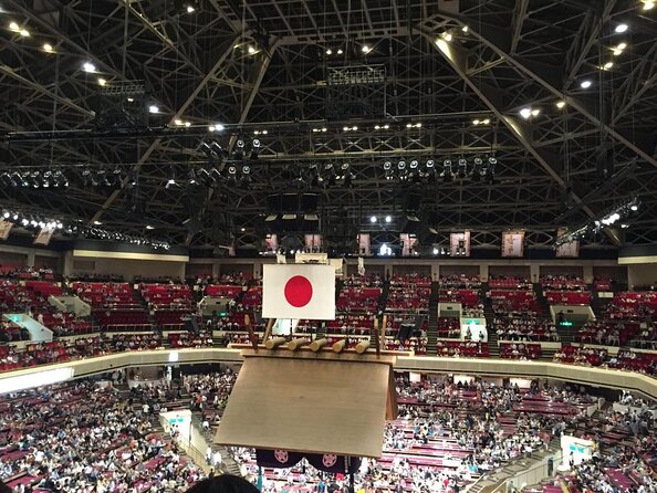 Ultimate Sumo Tournament: Tokyo, Osaka, Nagoya, Fukuoka - Ryogoku Kokugikan: Tokyo’s classic sumo setting
