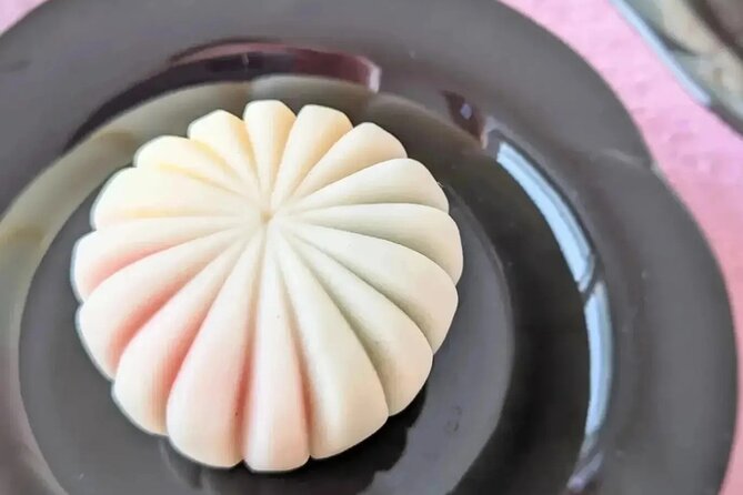 Wagashi traditional japanese sweets class - Key details before you book